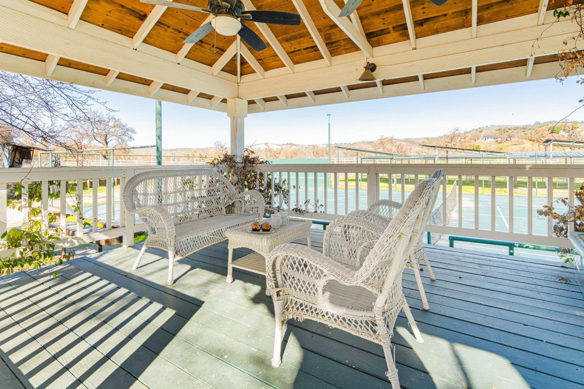 Victorian Manor In Paso Robles Wine Country Pool Hot Tub Firepit Tennis Court Sleeps 28 Exterior foto