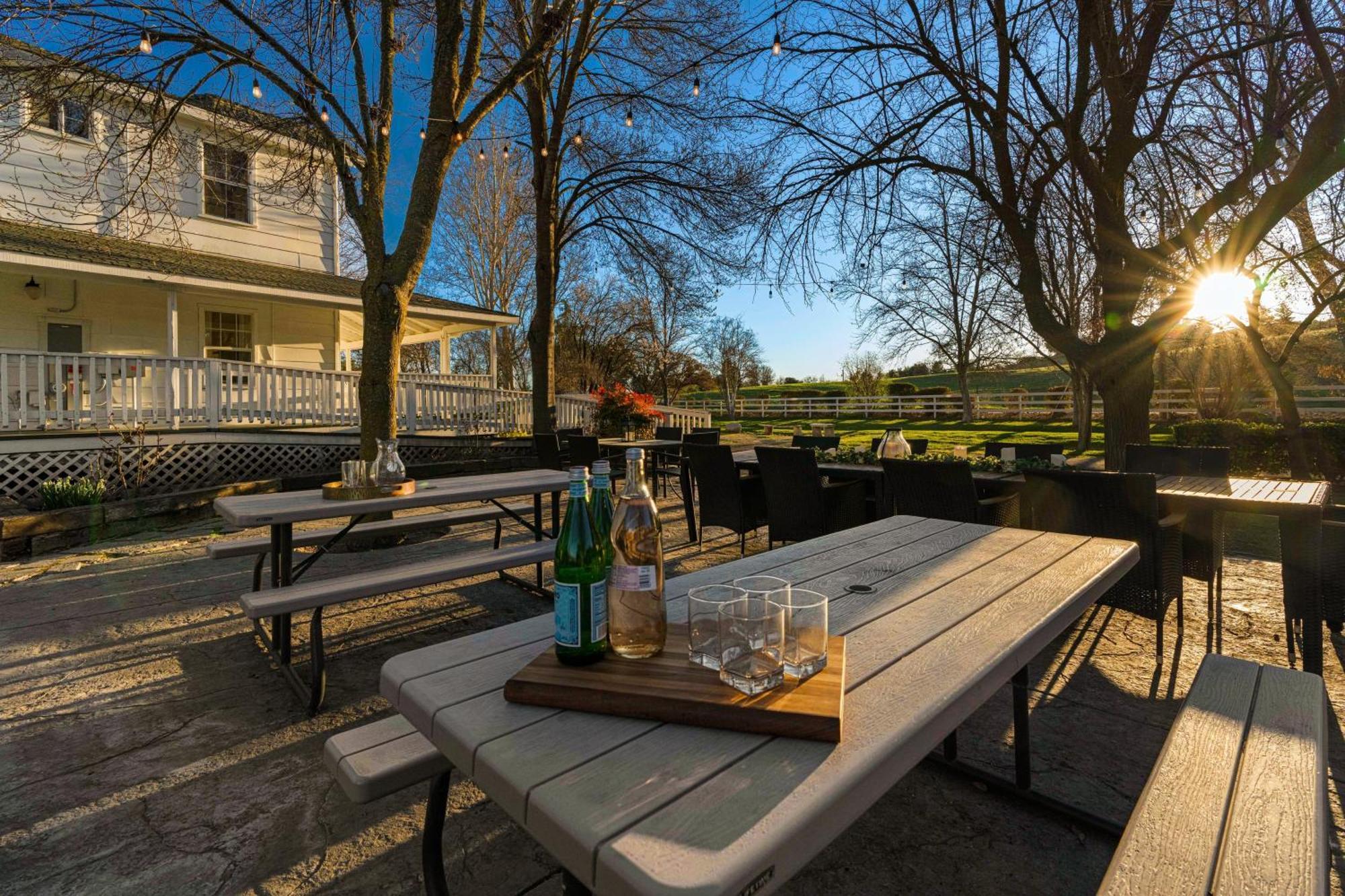 Victorian Manor In Paso Robles Wine Country Pool Hot Tub Firepit Tennis Court Sleeps 28 Exterior foto