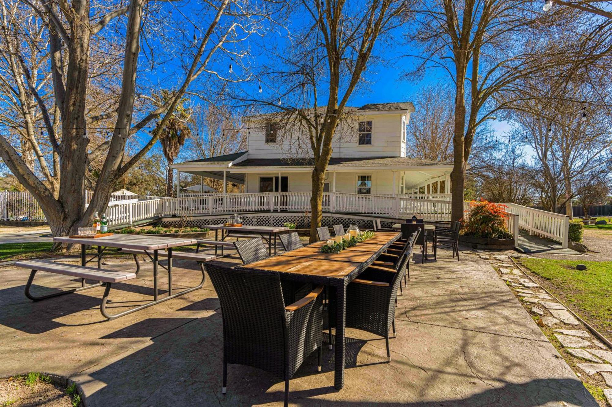 Victorian Manor In Paso Robles Wine Country Pool Hot Tub Firepit Tennis Court Sleeps 28 Exterior foto